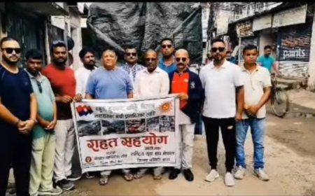 रसुवा बाढीपीडितका लागि राहत बोकेर युवाहरूको टोली रसुवातर्फ प्रस्थान