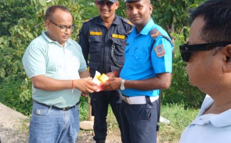 दुर्घटना न्यूनीकरणमा पत्रकार महासंघ बाराको पहल, गाउँका जोखिमयुक्त स्थानमा रिफ्लेक्टिभ स्टिकर