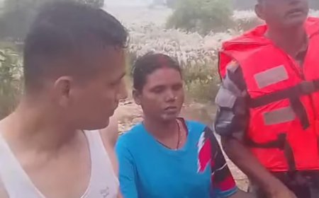 रौतहटमा लालबकैया नदीमा डुब्दै गरेकी महिलाको इन्स्पेक्टर केसीले गरे जोखिम मोलेर उद्धार
