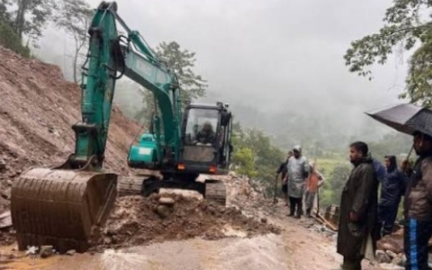 मुख्य राजमार्गमा अझै अवरोध, कतै एकतर्फी सञ्चालन त कतै पूर्ण बन्द