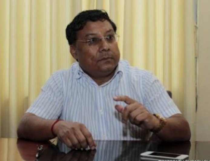 हिमेश पन्तसँगको विवाद प्रेस काउन्सिल लैजाने सहमतिपछि किशोर श्रेष्ठ रिहा