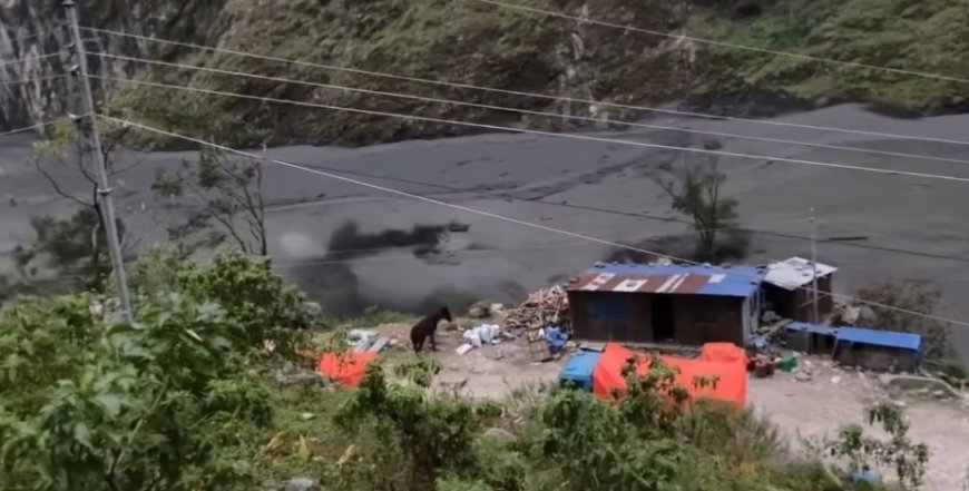 गोरखामा बूढीगण्डकीको आकस्मिक बाढी, सल्लेरी बजारमा ठूलो क्षति; जगत पनि प्रभावित